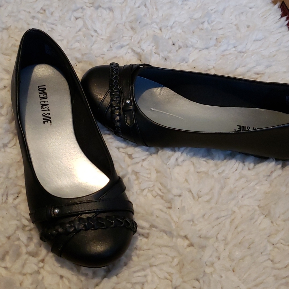 Brand new flat shoes